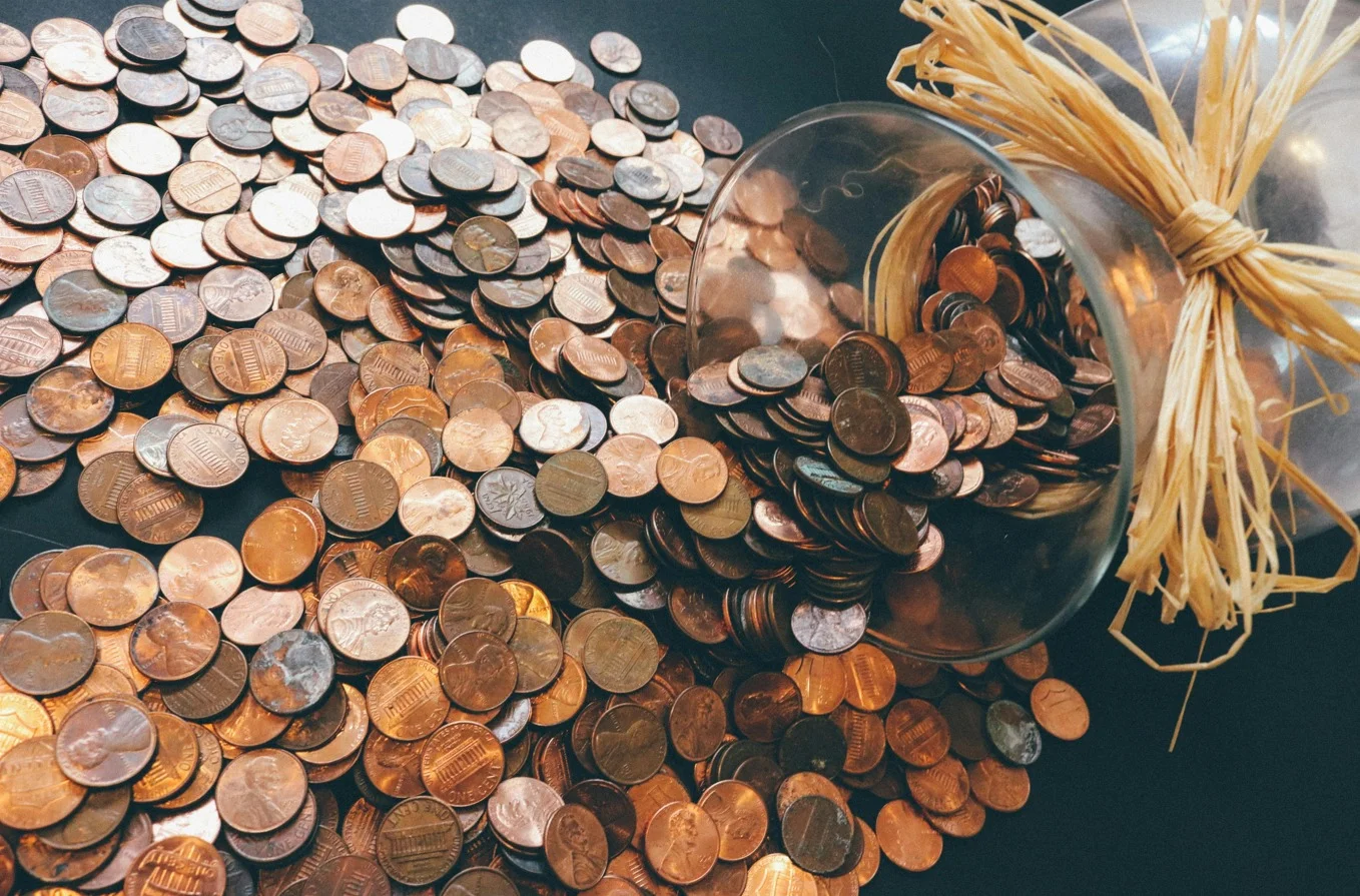 Descubre la realidad tras la subida de la pensión de jubilación en 2025, cómo afecta a tu bolsillo y las claves para proteger tu economía.
